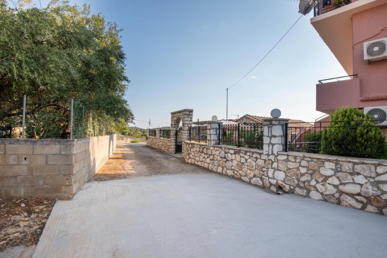 Sofia'S Apartments Razata Ngoại thất bức ảnh